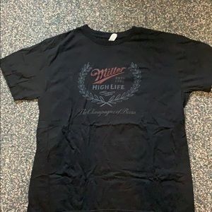 Large (fits small) Miller light t shirt